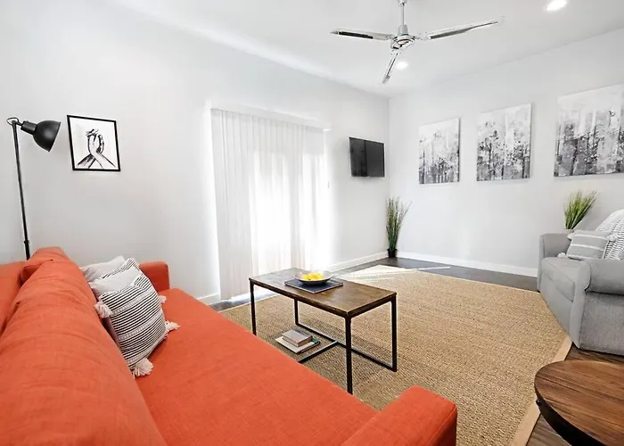 The Kozy Urban Dallas Flat
