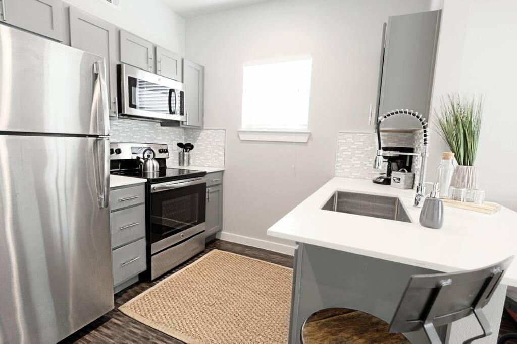 The Kozy Urban Flat Apartamento Dallas