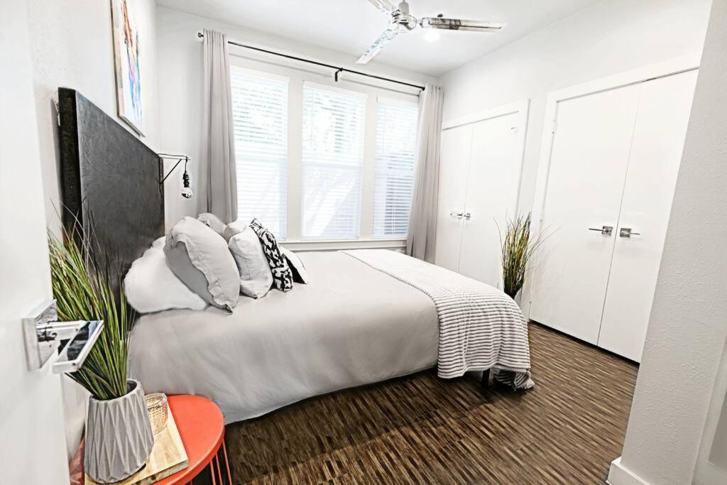 The Kozy Urban Flat *